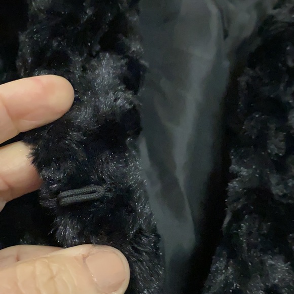 Fever black faux fur jacket - Size Large - Picture 7 of 11